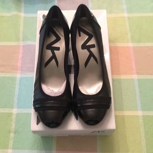 Anne Klein Sport Black Guardian Block Heel Pump